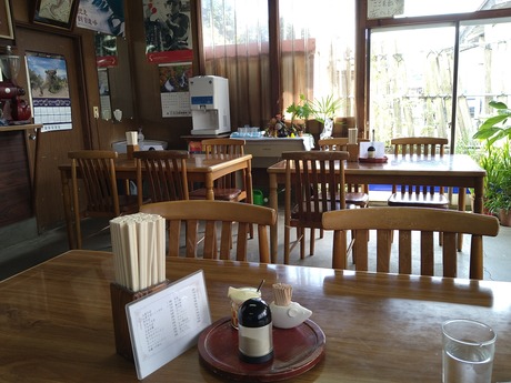 六十里越ドライブイン店内