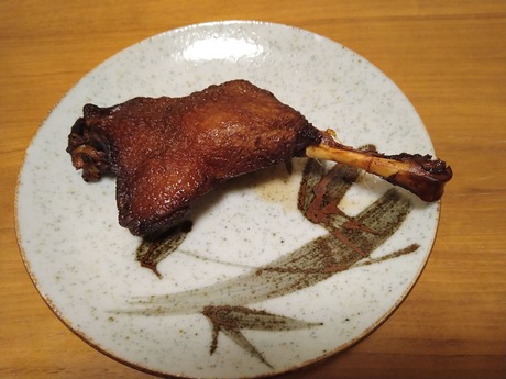 骨付き鴨モモ肉