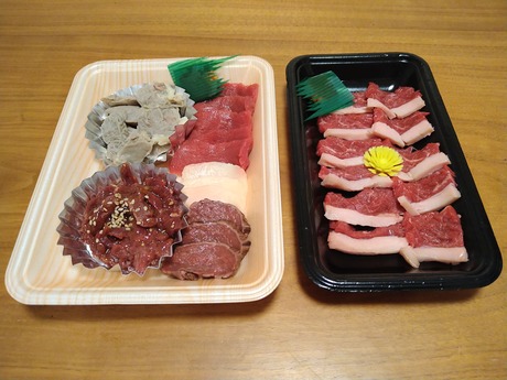 マカベ精肉店の馬刺し