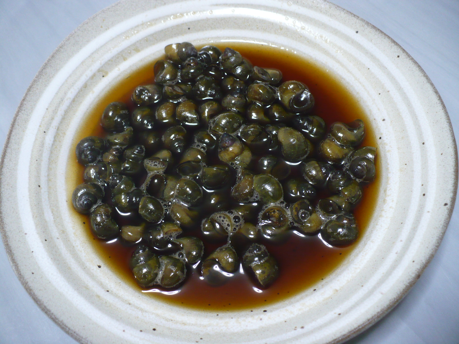 山梨県で つぼ と呼ばれるタニシを調理して食べる 丹醸 スペペ 飲料マニアと雑学帝王