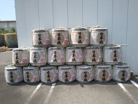 日本城菰樽