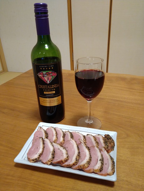 赤ワインとパストラミ
