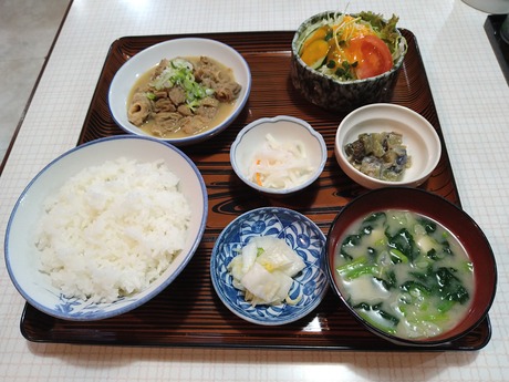 馬モツ定食
