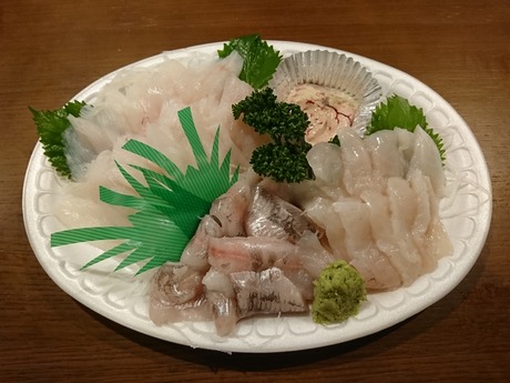 魚しずの刺身