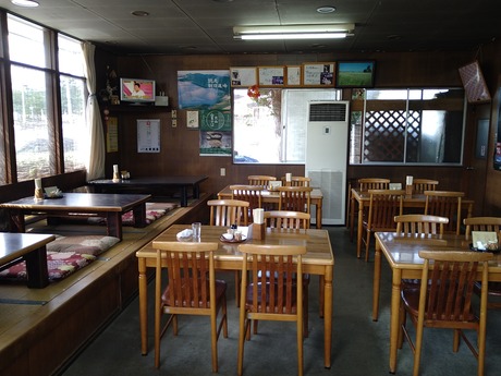 六十里越ドライブイン店内2