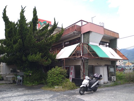ドライブインわに