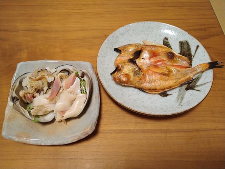 ホッキ貝刺身とノドグロ塩焼き