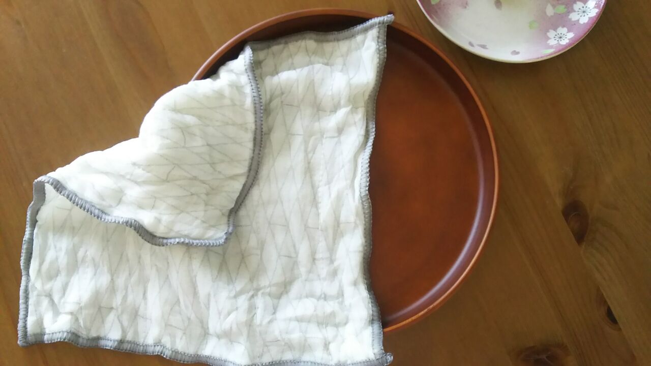 セリアで買ったふきん～もう一度トライするかや織りふきん : 暮らしふわり～和と北欧でシンプルに