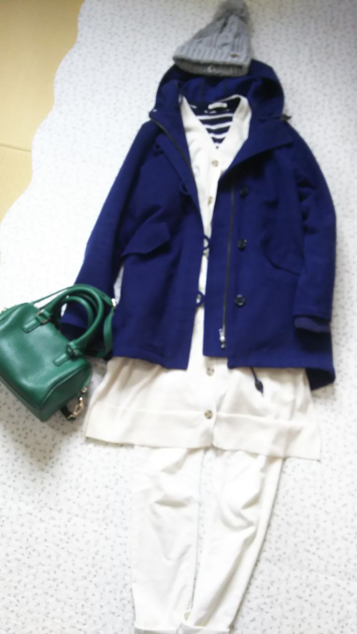 少ない服で着回し アメリカンホリックカーデをチュニックワンピ風にしてみるコーデ 暮らしふわり 和と北欧でシンプルに