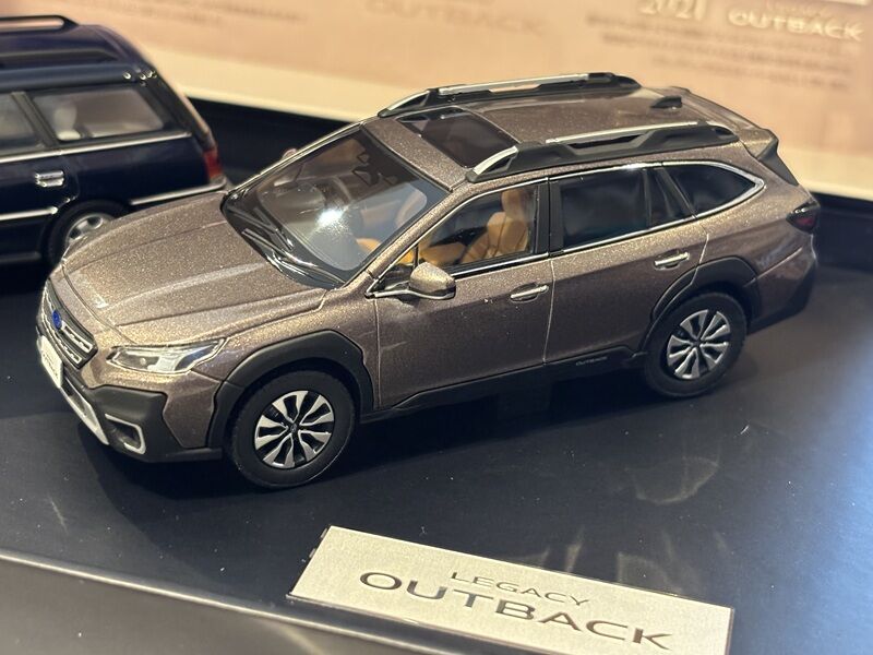 レガシィアウトバック成約記念品 オリジナルダイキャストミニカー
