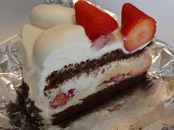 ハーブスの期間限定 ストロベリーチョコレートケーキ たんころブログ