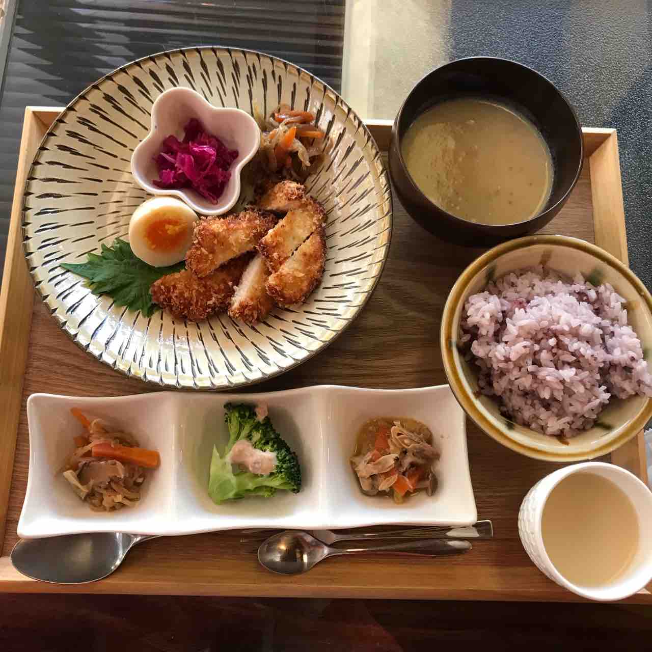 日替わりオーナーのランチが食べられるcafeらるご 複合施設 遊yu 大阪 諏訪ノ森 浜寺公園近く If You Can Dream It You Can Do It
