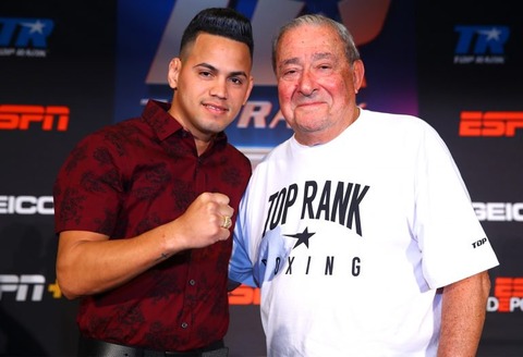 Robeisy_Ramirez_Bob_Arum-770x526