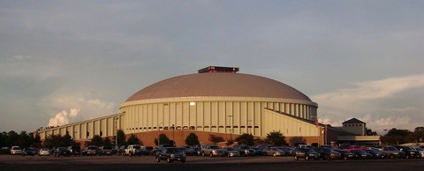 1280px-Cajundome_Afternoon