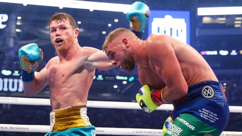 Canelo-5-990x557