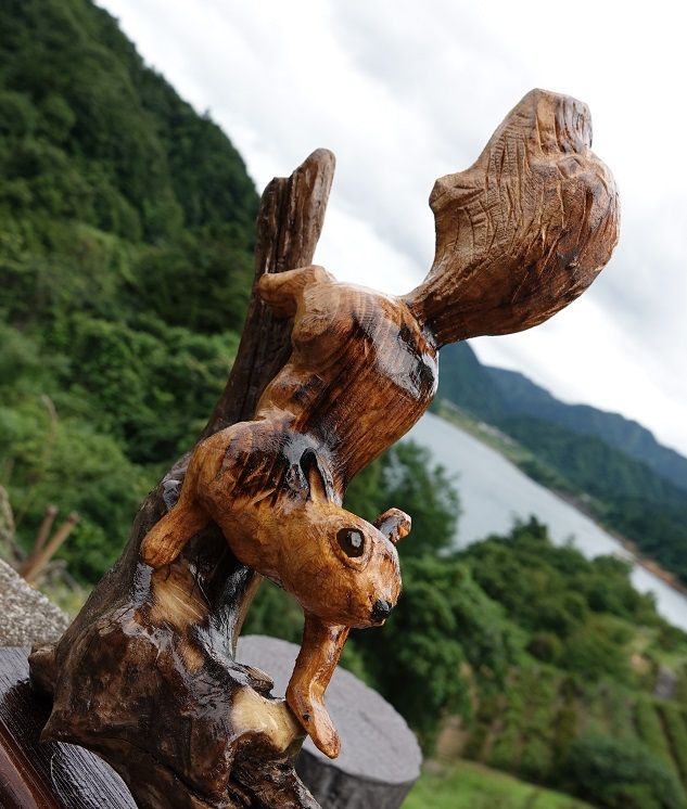 三峰狼(ﾆﾎﾝｵｵｶﾐ)と野生動物達の木彫り : ﾀﾇｷｳｫｰｶｰｽﾞ野生動物探索日記