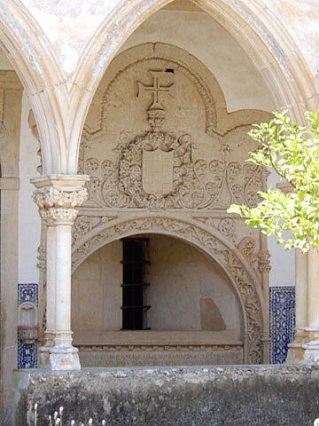 宮殿とアズレージョの旅 トマールのキリスト修道院 異邦人の食卓