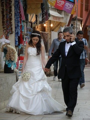 早春のトルコの旅 Antalyaそぞろ歩きと脱走ディナーとお月様 異邦人の食卓