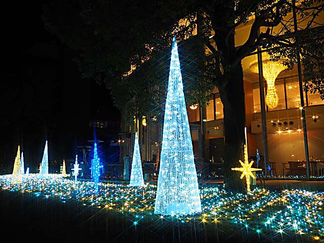 横浜マリンタワー アメリカ山公園イルミネーション 13 タピオカのあしあと アート 建築 夜景など