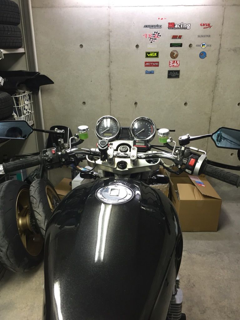 XJR1200 センタースタンド XJR1300にも バイク メンテナンスなどに ヤマハ 中古 修復素材に 取り付けボルト付き 曲がり無し 純正 部品 発売モデル ヤマハ XJR1200 センタースタンド XJR1300にも バイク メンテナンスなどに ヤマハ 中古 修復素材に 取り付けボルト付き 曲がり無し 純正 部品 発売モデル ヤマハ