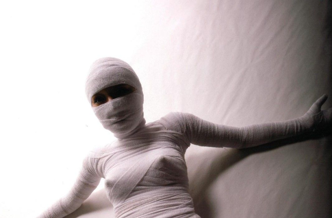 加護亜依015 ミイラ乳首 女性芸能人のエロ画像