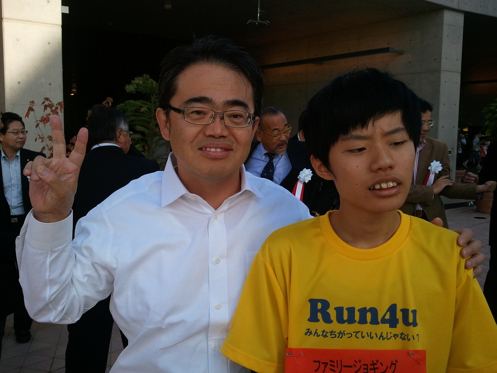 ダウン症 大村知事