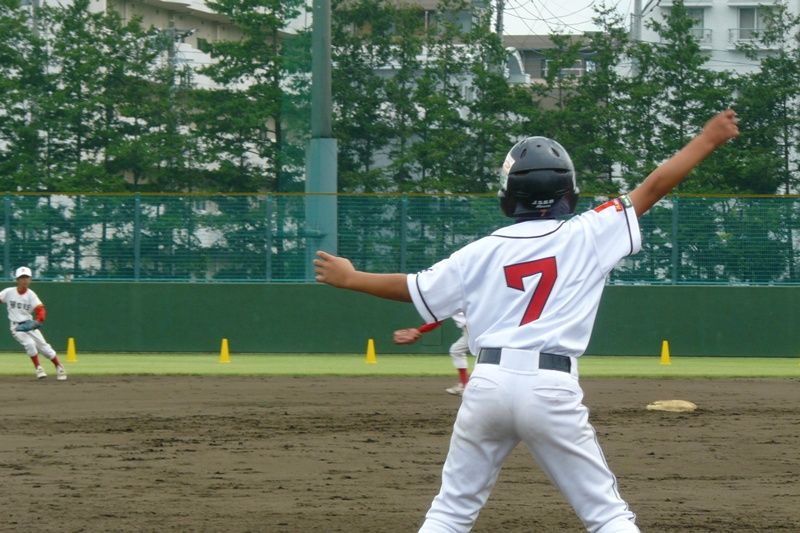 女 一塁の仲間 毎回セーフってやるよねｗ 野球 まとめ太郎