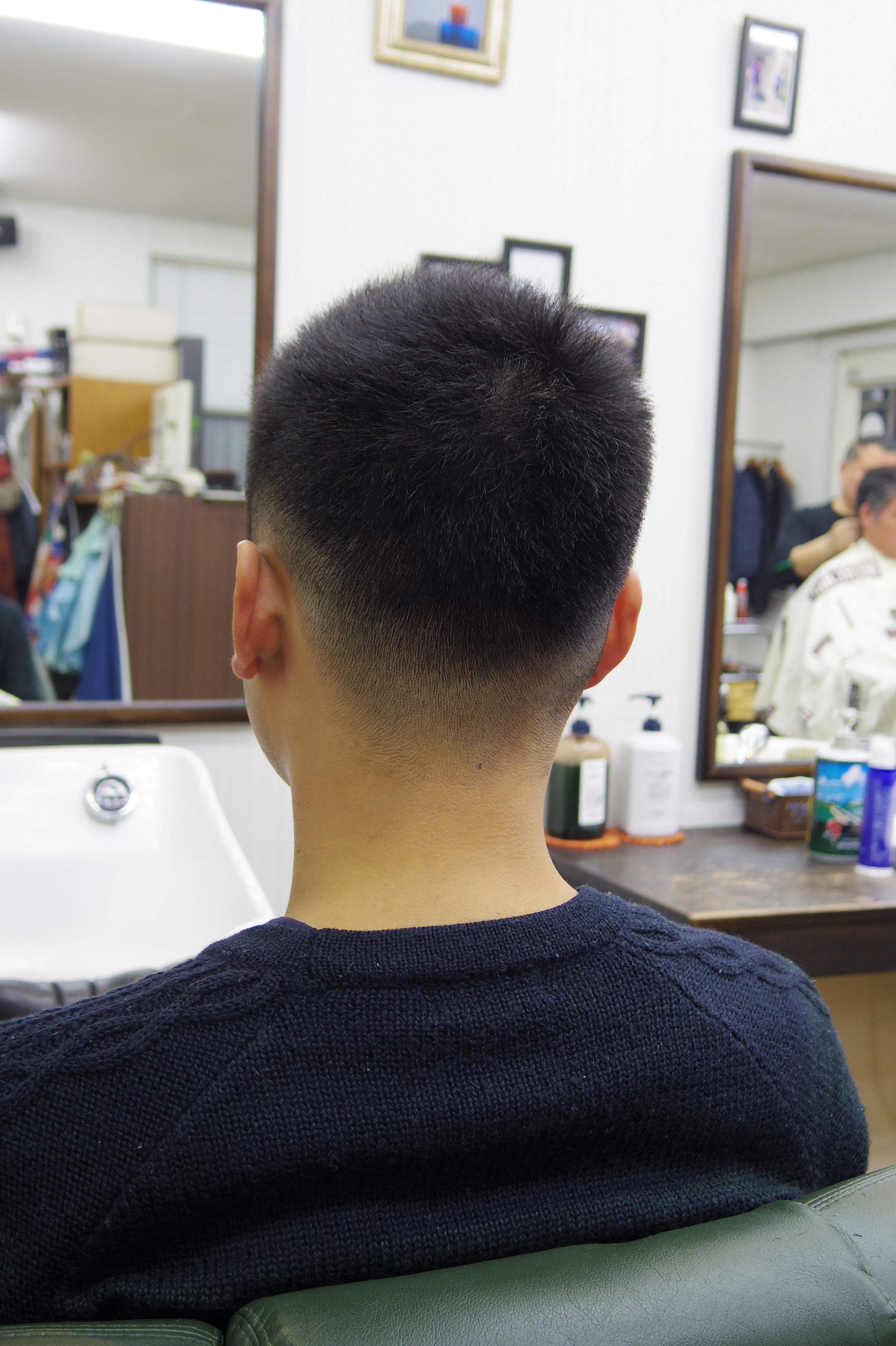 メンズカットメンズヘア 後ろ姿特集 府中調布のbarber フェードカット 短髪 メンズショートが得意 Tashiro Mix Hair 武蔵野台白糸台