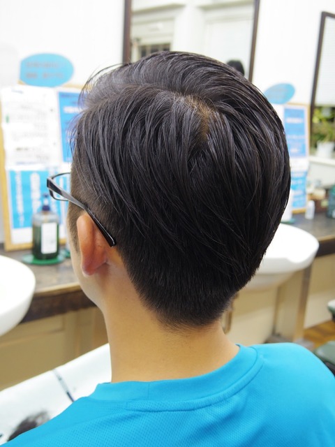 《髪型》感謝の更新第13弾！今時の七三スタイル！ : 府中調布のBARBER「フェードカット、短髪、メンズショートが得意！」TASHIRO