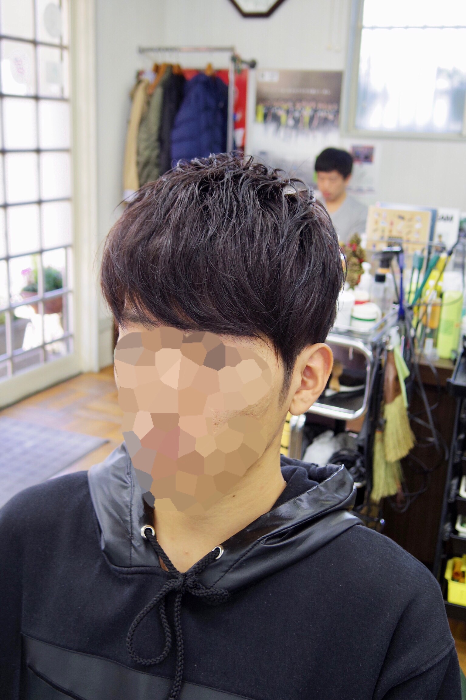 髪型 ツーブロックの刈り上げが見えるか見えないか シティーボーイ感 府中調布のbarber 短髪 メンズショートが得意 Tashiro Mix Hair 武蔵野台白糸台