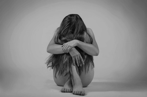 girl-2140724_1920