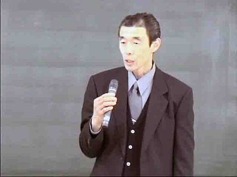 １１吉谷社長様発表写真