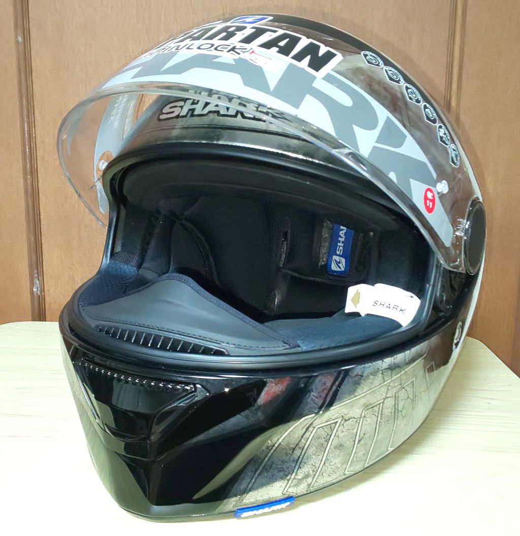 おフランスなヘルメット買ってみた話 Shark ちょっとだけworkman 買い物始めました おフランスなヘルメット買ってみた話 Shark ちょっとだけworkman 買い物始めました