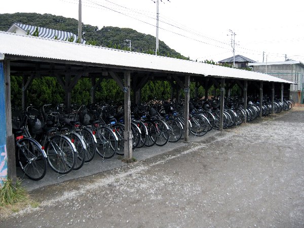 自転車 自転車 自転車 トイレ トイレ トイレ