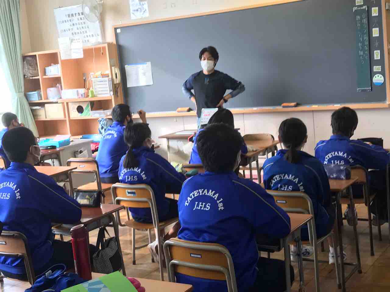 朝の学活は各クラス昨日の振り返りからスタート 3つのあい 朝の学活は各クラス昨日の振り返りからスタート 3つのあい