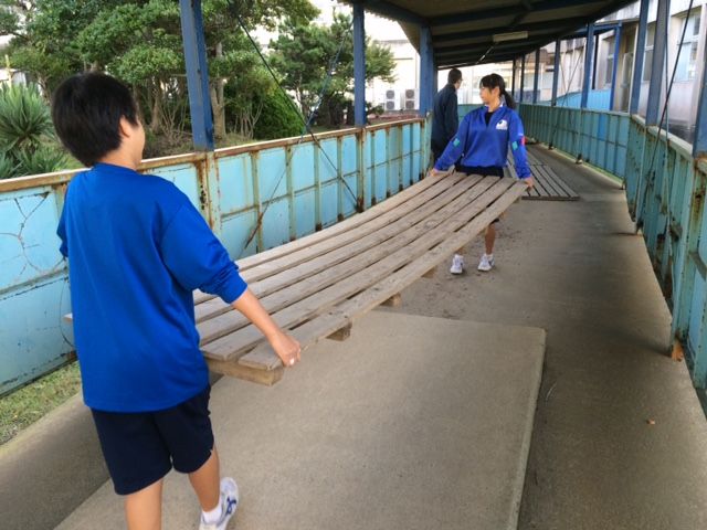 今日の三中 : 渡板を出す