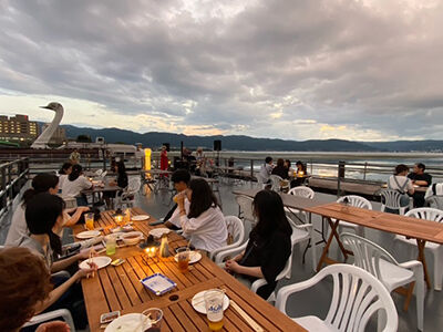 A3AB08FF-FC88-4EFE-B3DA-F6C96BF8337A