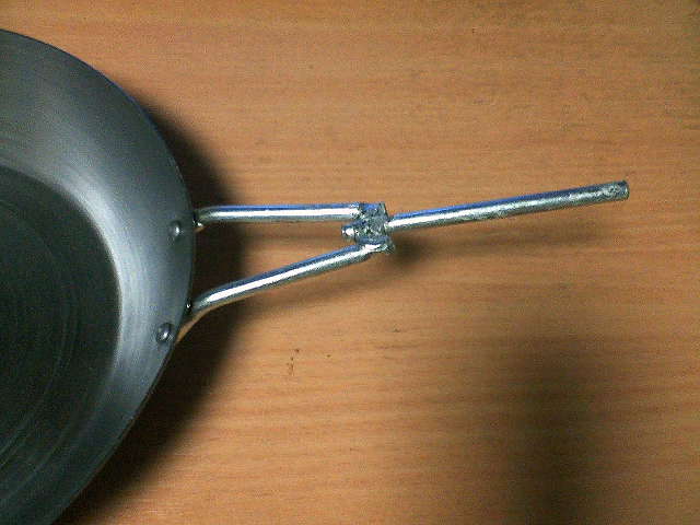 ダイソーcmフライパン 軟弱ライダー宴会派