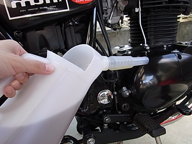 ☆250TR.Kawasaki☆プラグ・オイル・エレメントなどなど新品交換^_