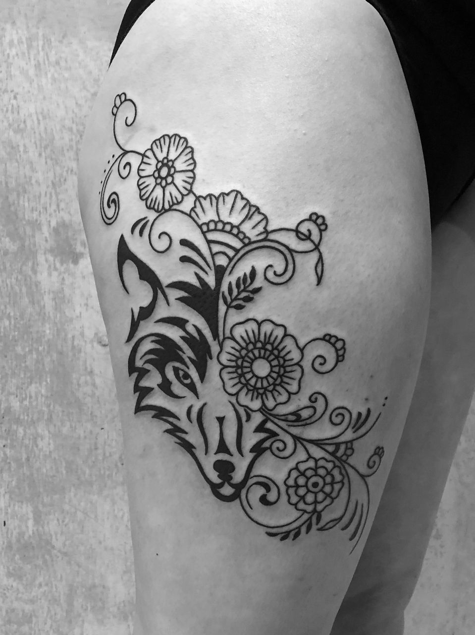 ガールズタトゥー 狼 月 Tattoo Matsu Blog ガールズタトゥー 狼 月 Tattoo Matsu Blog