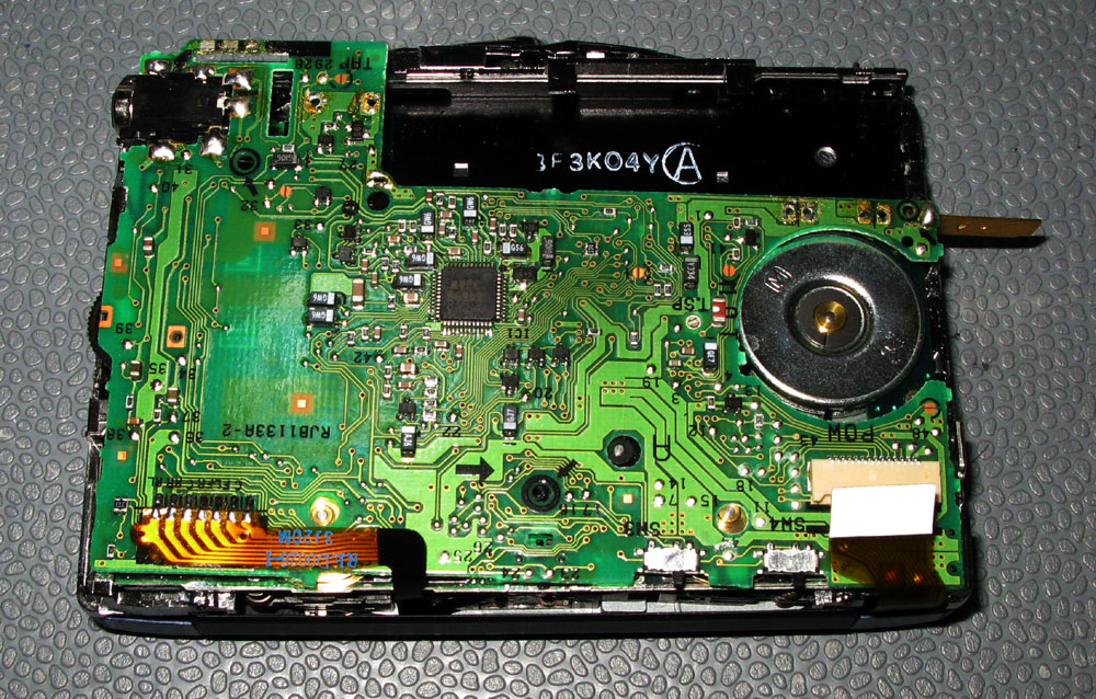 カセットプレーヤーRQ-S75分解 : フラットバーロードで行こう！
