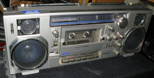 SANYO MR-V8 (ラジカセ)その① : フラットバーロードで行こう! SANYO MR-V8 (ラジカセ)その① : フラットバーロードで行こう!