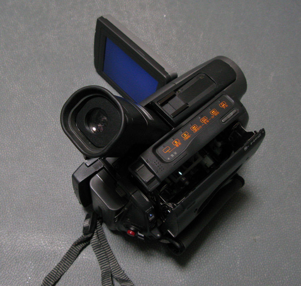 【動作〇】SONY Hi8 カメラ CCD-TRV91 Amazon.co.jp: ソニー CCD-TRV91 8mmビデオカメラ (8mmビデオ