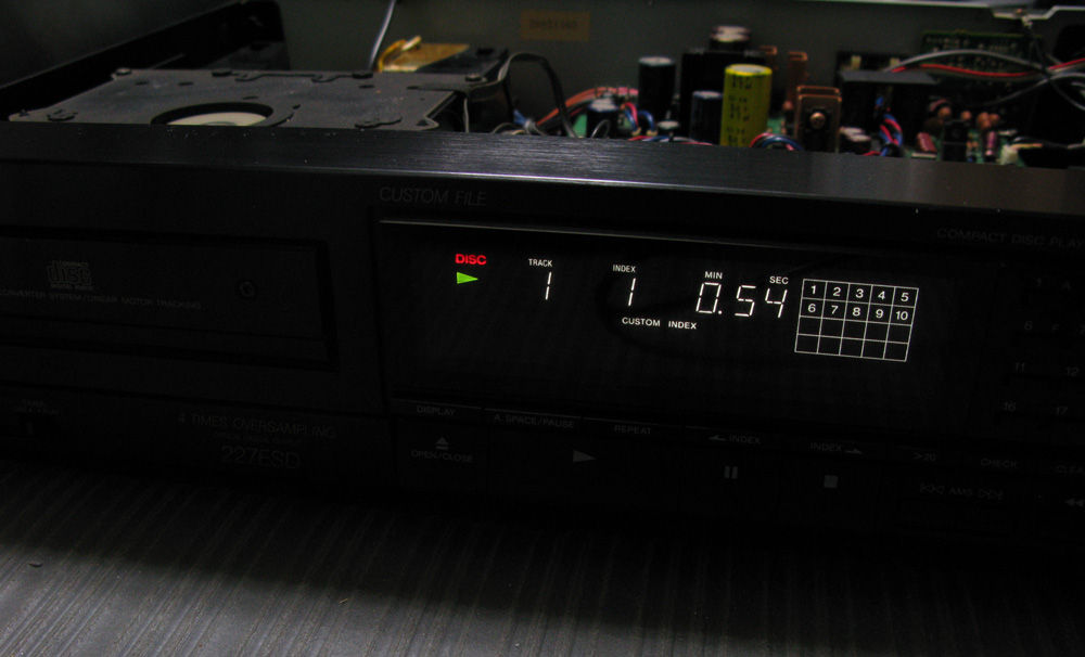 ソニーマルチビットの名機】SONY CDP-227ESD 美品良好 納得の高音質