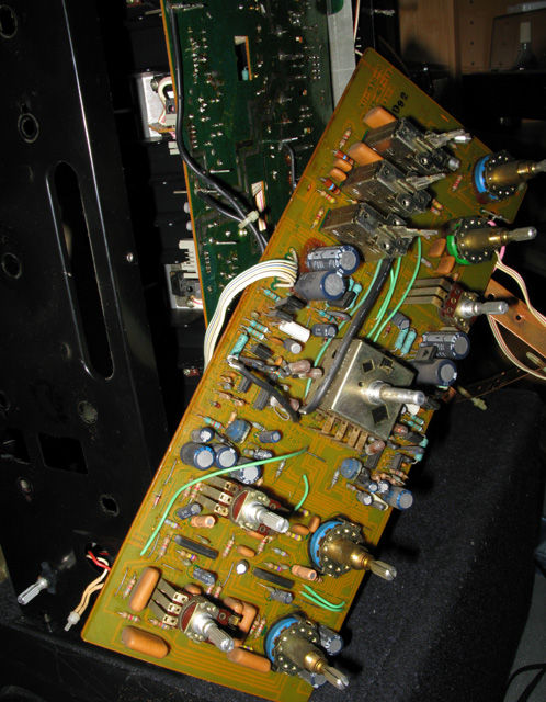 TRIO KA-8300 （プリメインアンプ）その① : フラットバーロード