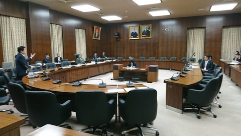 180223予算委員会分科会質問02