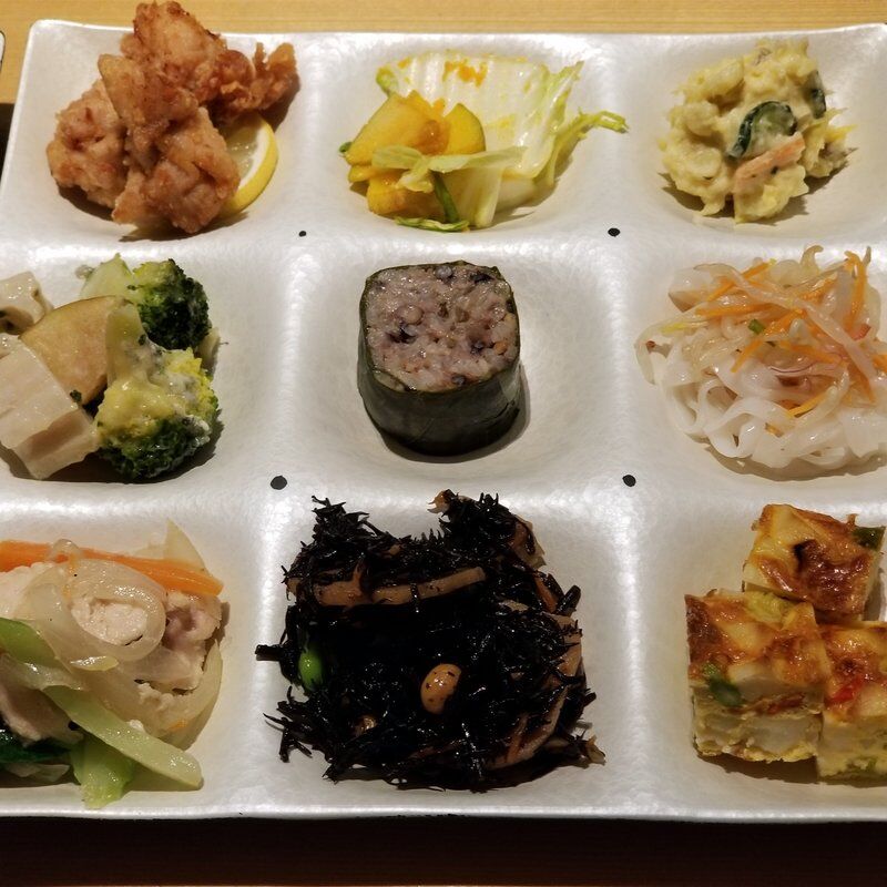 今日のランチは菜蒔季なんばパークス店 野菜が中心の食べ放題バイキングブッフェ 大阪グルメタクシードライバー