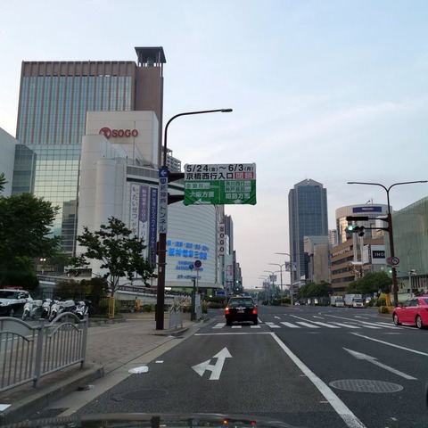 2019-05-26 05.04.12