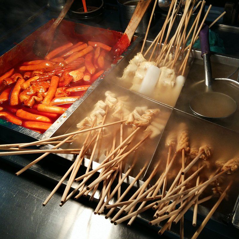 韓国釜山ソミョンで屋台グルメ 釜山には至る所に屋台があった おでん 餃子 トッポギ 大阪グルメタクシードライバー 韓国釜山ソミョンで屋台グルメ 釜山には至る所に屋台があった おでん 餃子 トッポギ 大阪グルメタクシードライバー
