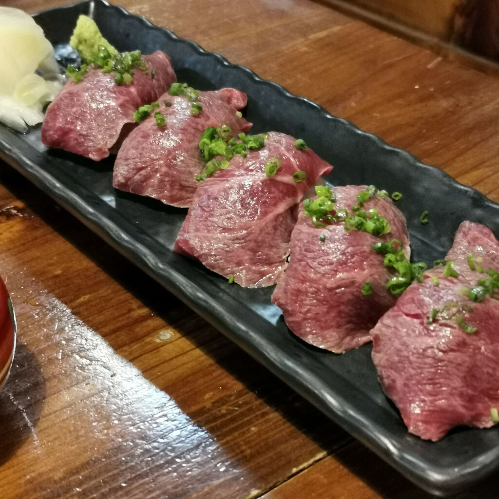 沖縄石垣島食べ歩き外食グルメ。居酒屋まるさ本店。石垣島産にこだわったお店で、ホテルから徒歩で行けた～♪ 予約した方が